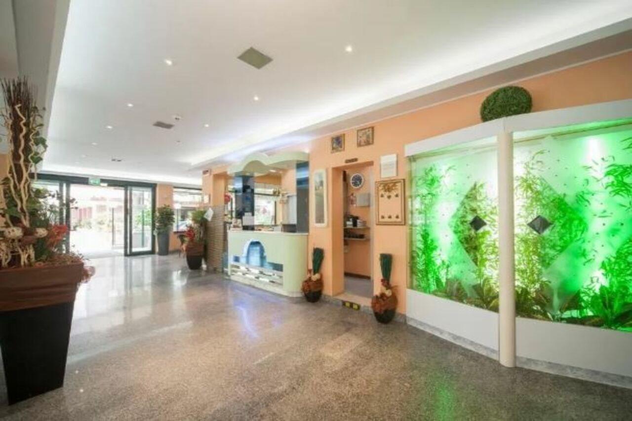 Hotel Gemini Rimini Eksteriør bilde