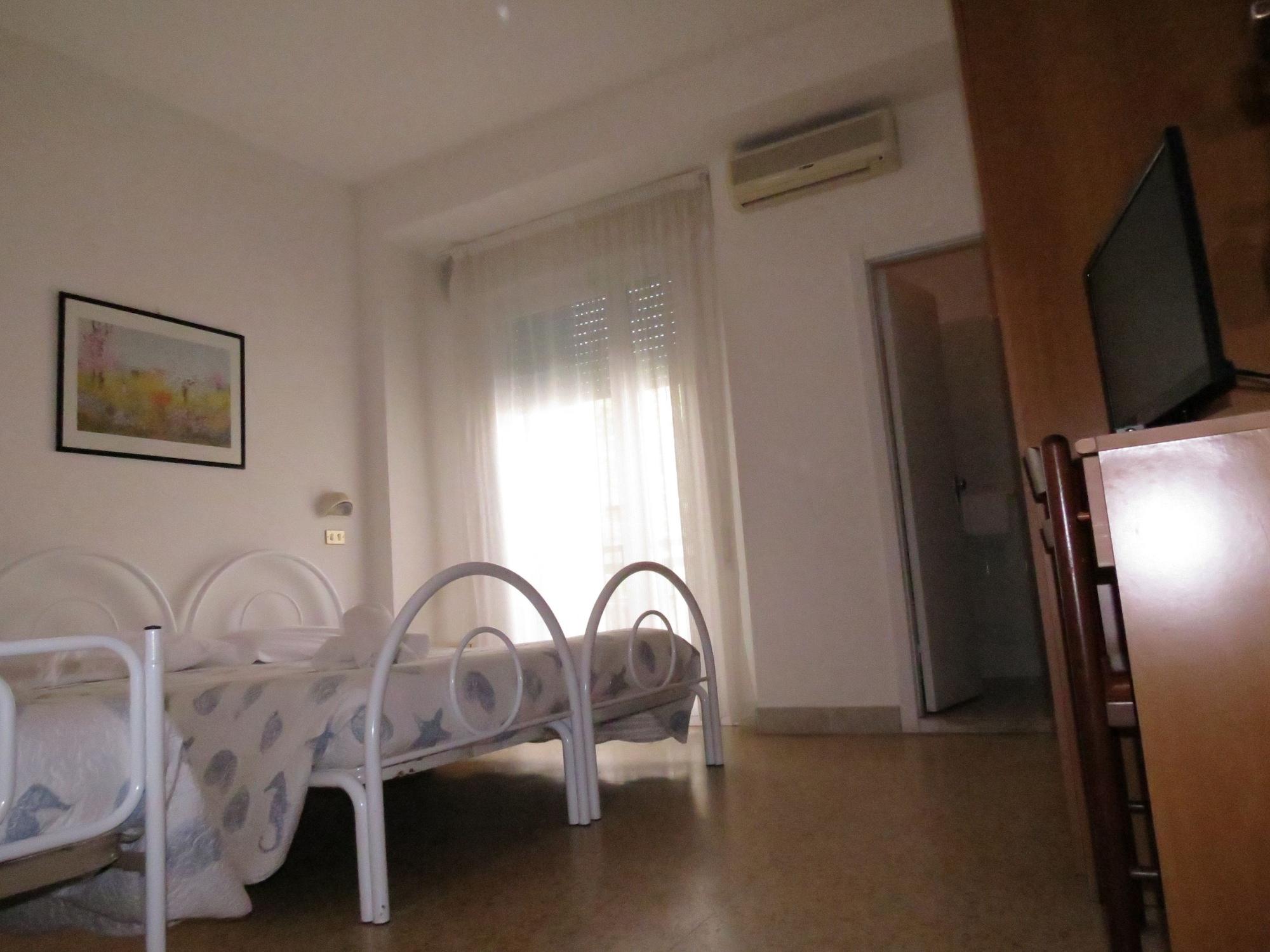 Hotel Gemini Rimini Eksteriør bilde