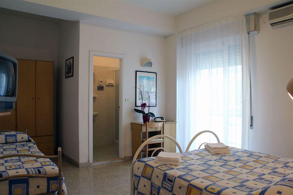 Hotel Gemini Rimini Eksteriør bilde